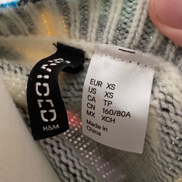 H&M DIVIDED Retro colorful sweater *RARE* - Picture 3 of 3
